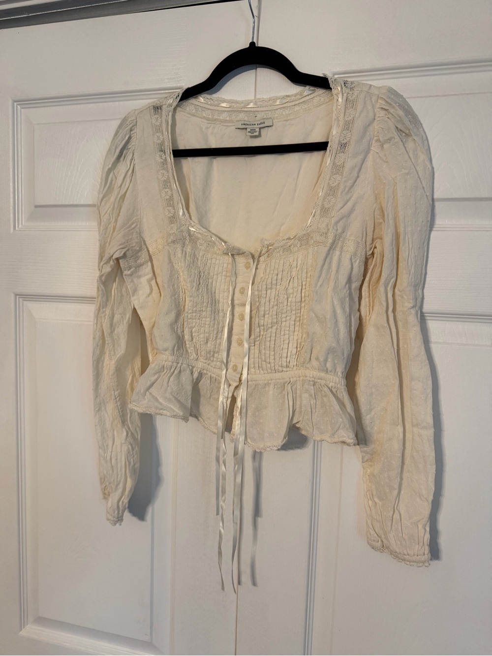 American Eagle Outfitters Cream Peplum Button-Front Blouse